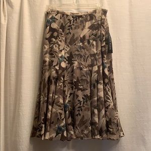 Ann Klein fit and flirt skirt